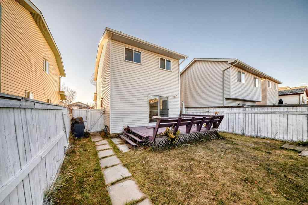 MLS® A2268135 - 121 Martin Crossing Manor NE in Martindale Calgary, Residential