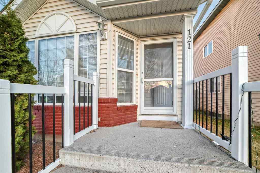 MLS® A2268135 - 121 Martin Crossing Manor NE in Martindale Calgary, Residential