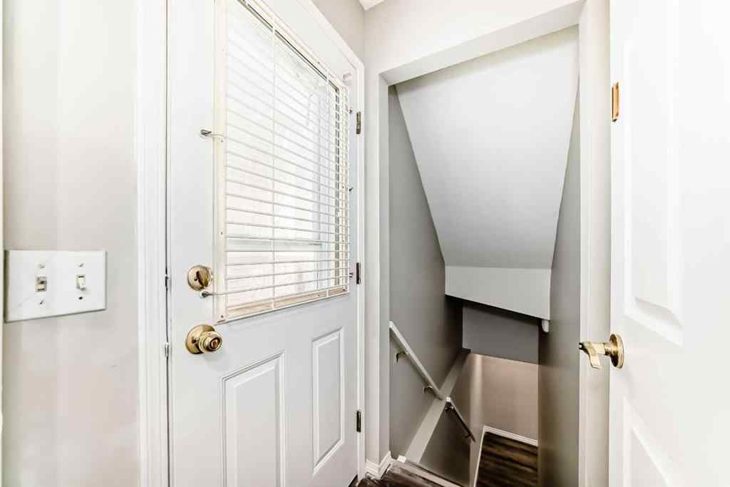 MLS® A2268135 - 121 Martin Crossing Manor NE in Martindale Calgary, Residential