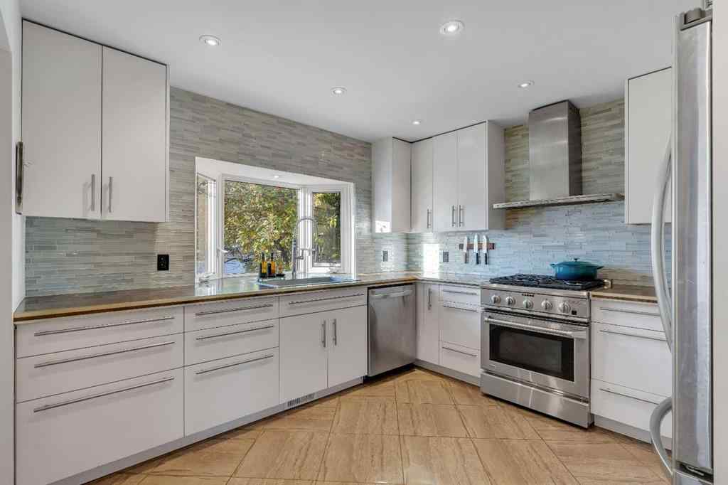 MLS® A2268136 - 1113 Child Avenue NE in Renfrew Calgary, Residential