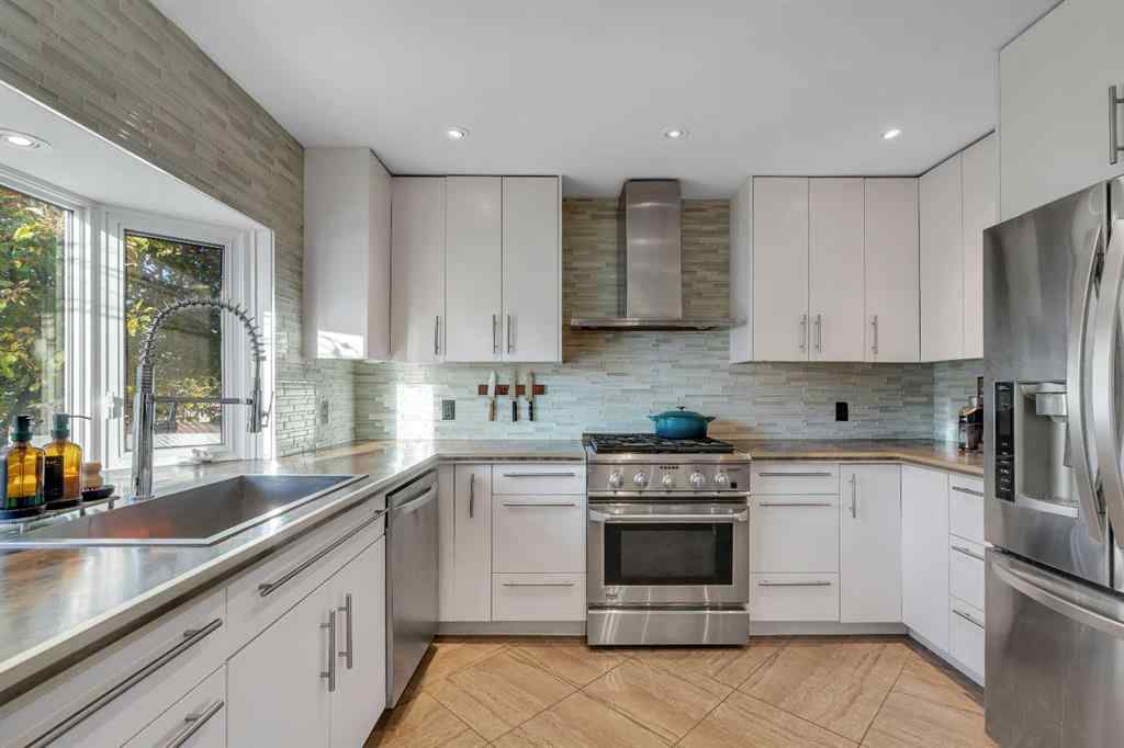 MLS® A2268136 - 1113 Child Avenue NE in Renfrew Calgary, Residential