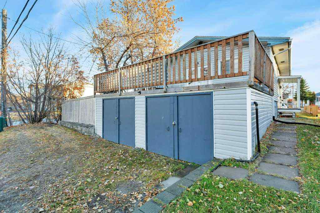 MLS&reg; # A2268137 - 5702 West Park Crescent  in West Park Red Deer, Residential Open Houses