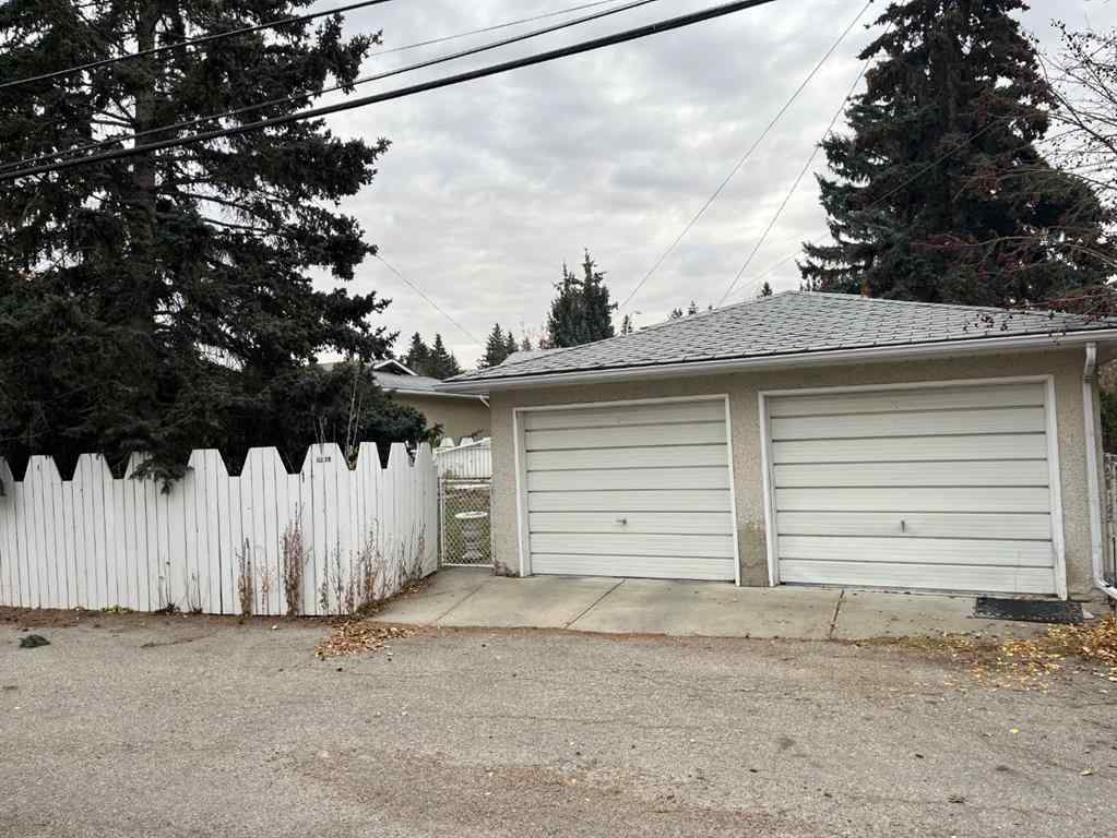 MLS&reg; # A2268140 - 5339 Brisebois Drive NW in Brentwood Calgary, Residential Open Houses