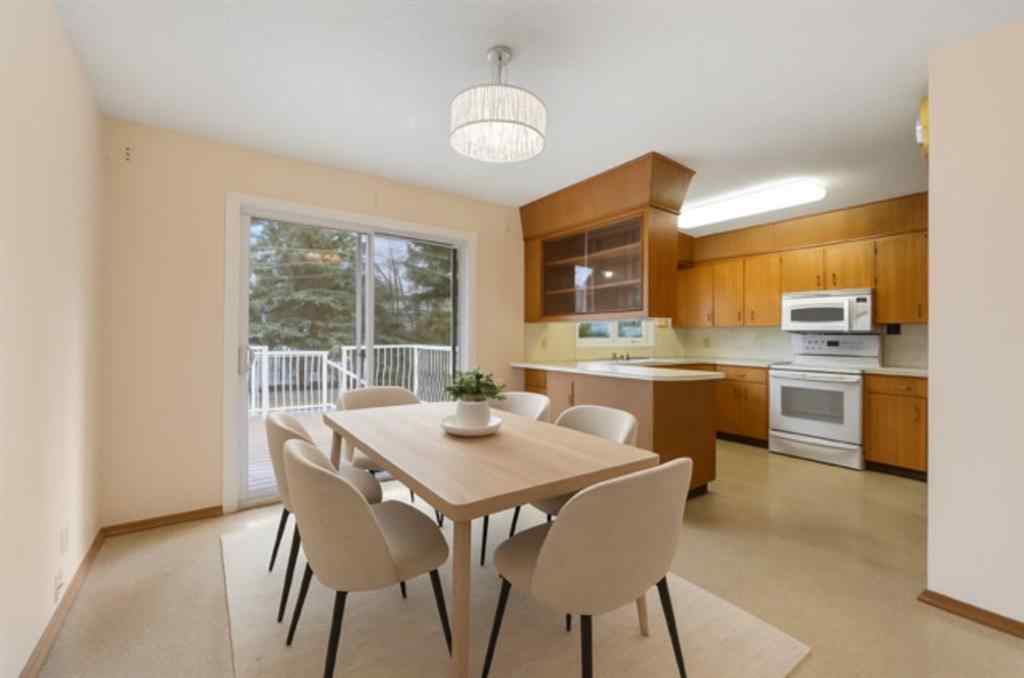 MLS® A2268140 - 5339 Brisebois Drive NW in Brentwood Calgary, Residential