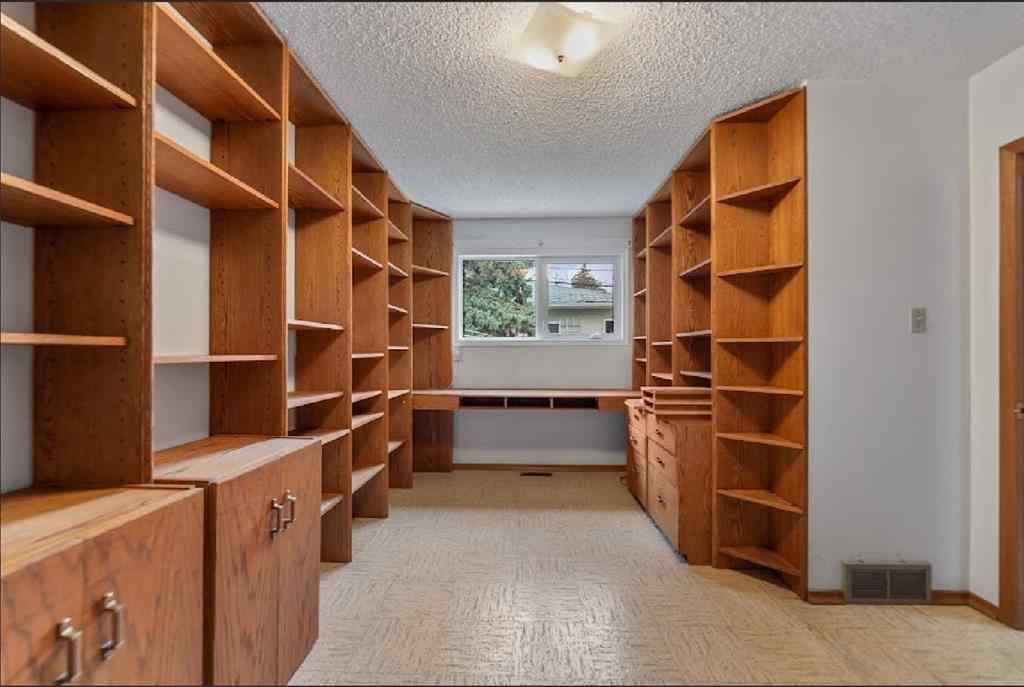 MLS® A2268140 - 5339 Brisebois Drive NW in Brentwood Calgary, Residential