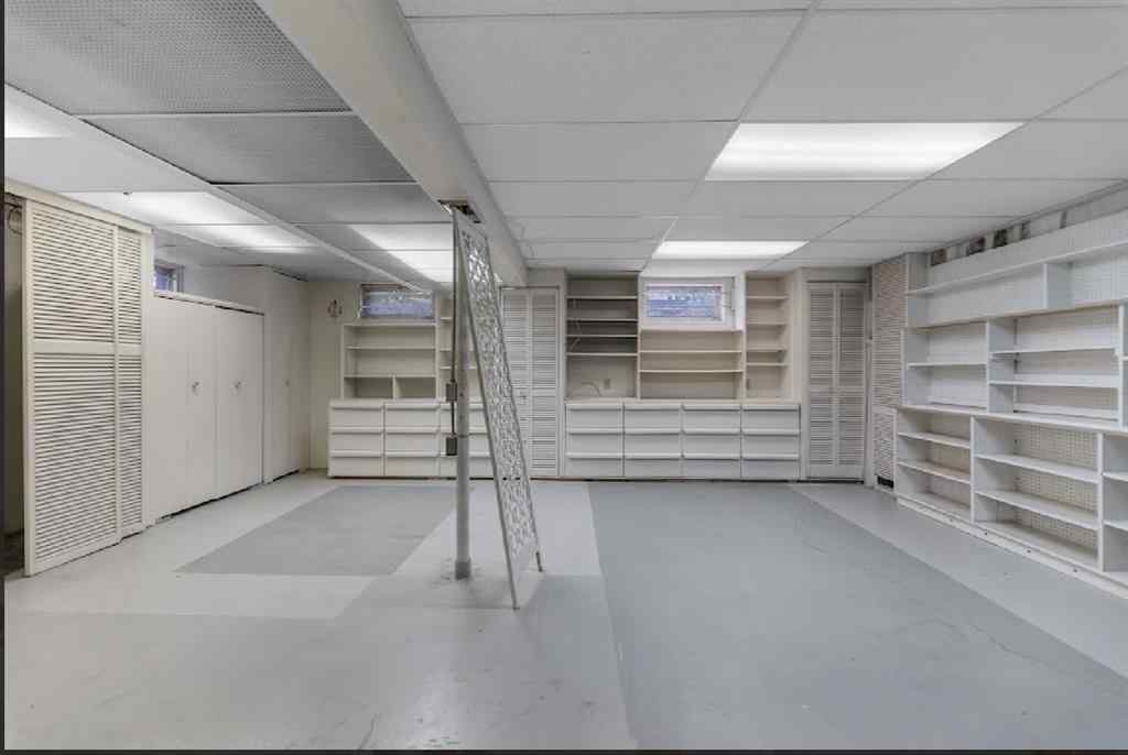 MLS® A2268140 - 5339 Brisebois Drive NW in Brentwood Calgary, Residential