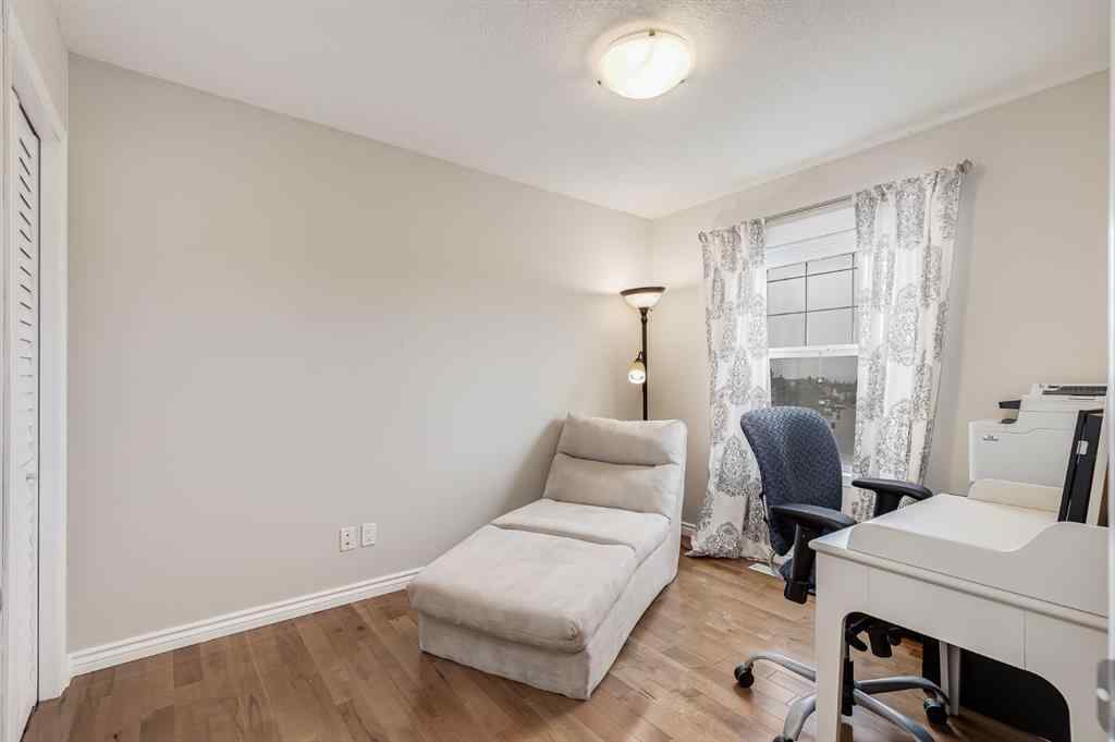 MLS® A2268141 - 149 Thornfield Close SE in Thorburn Airdrie, Residential