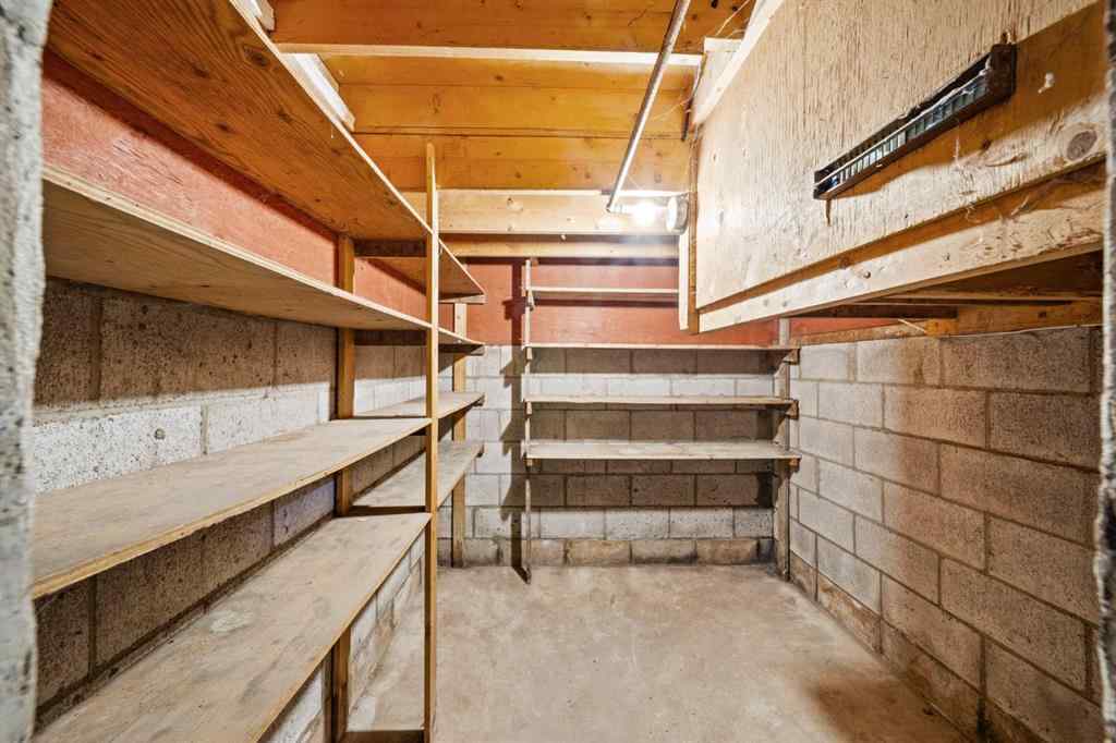 MLS® A2268150 - 3714 45 Street  in Eastview Red Deer, Residential