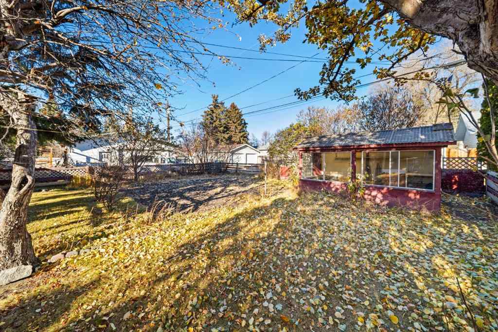 MLS® A2268150 - 3714 45 Street  in Eastview Red Deer, Residential