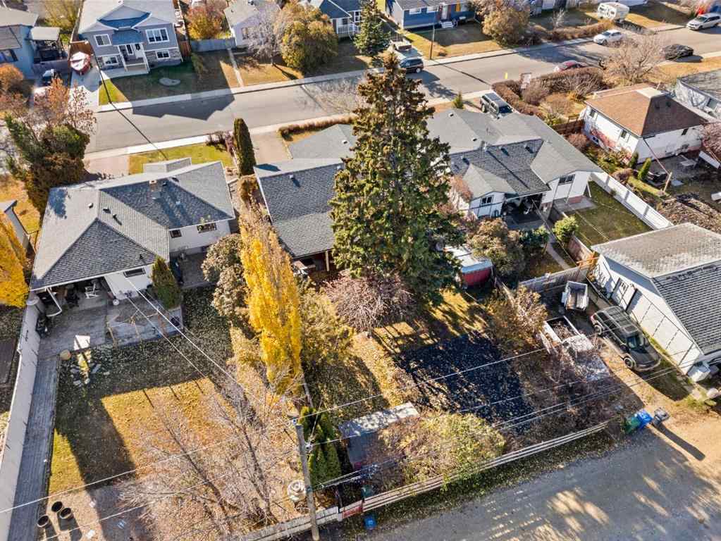 MLS® A2268150 - 3714 45 Street  in Eastview Red Deer, Residential