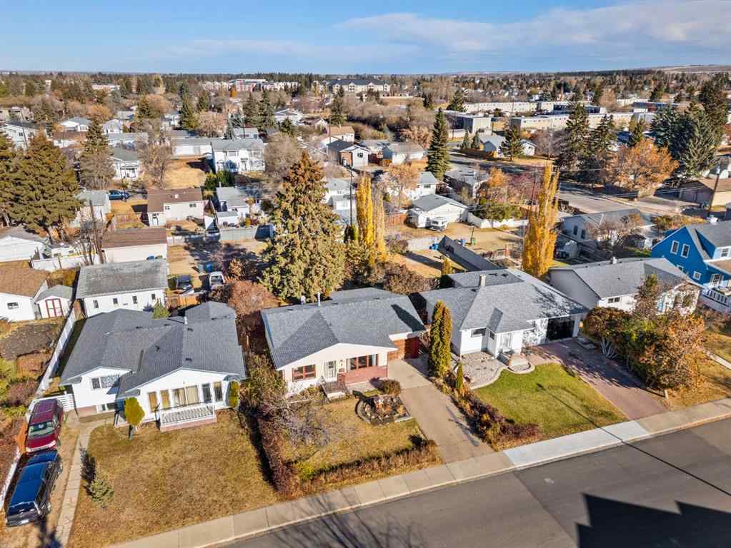 MLS® A2268150 - 3714 45 Street  in Eastview Red Deer, Residential