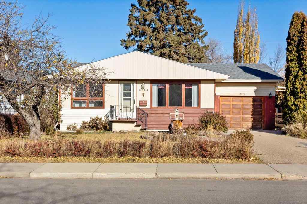 MLS® A2268150 - 3714 45 Street  in Eastview Red Deer, Residential