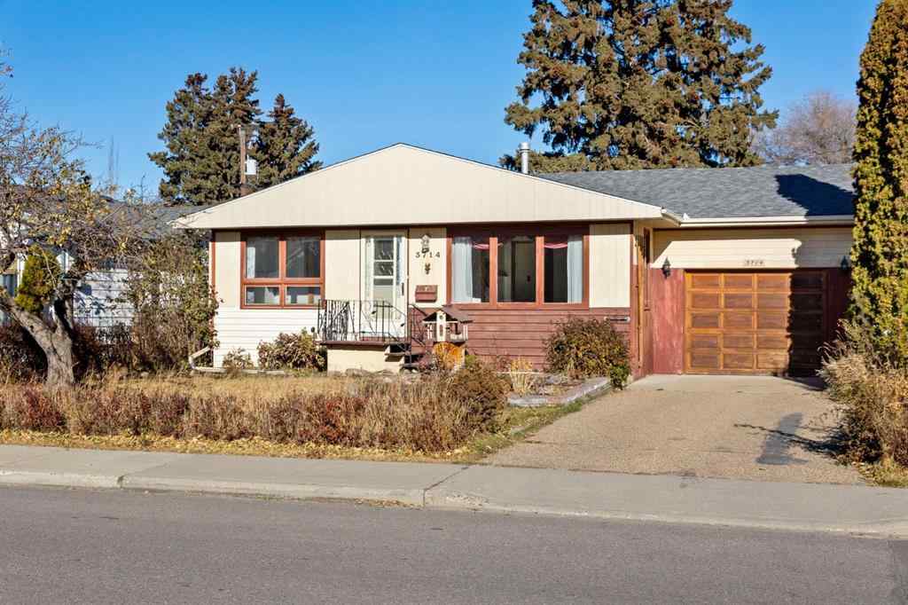 MLS® A2268150 - 3714 45 Street  in Eastview Red Deer, Residential