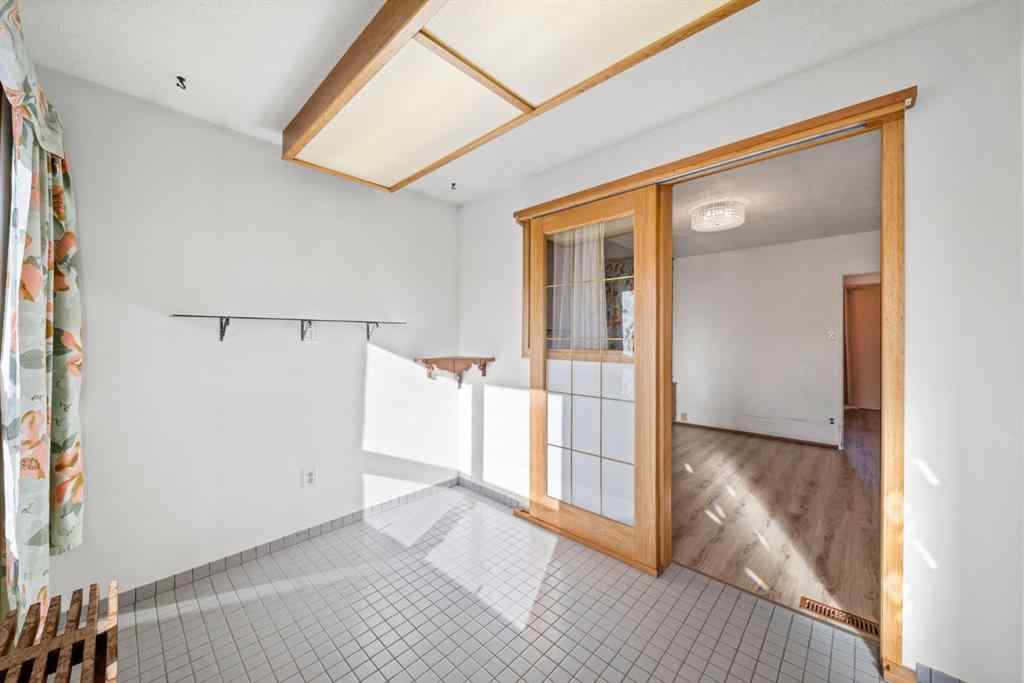 MLS® A2268150 - 3714 45 Street  in Eastview Red Deer, Residential