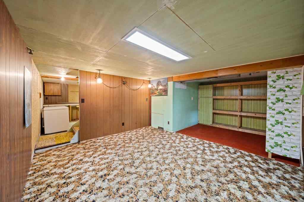 MLS® A2268150 - 3714 45 Street  in Eastview Red Deer, Residential