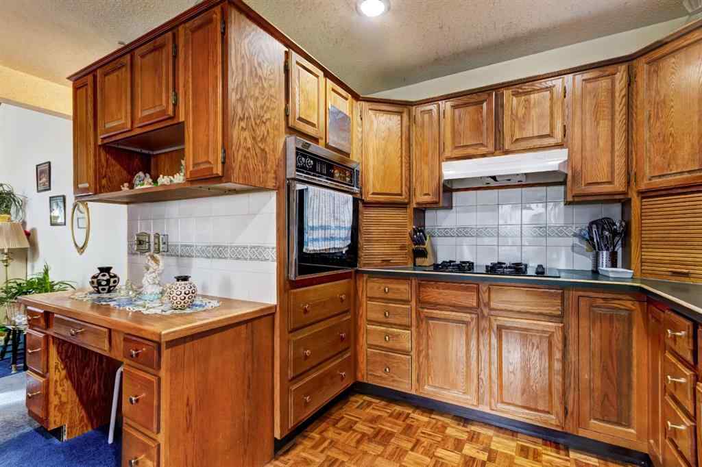 MLS&reg; # A2268153 - Unit #B 123 Grizzly Street  in NONE Banff, Residential Open Houses