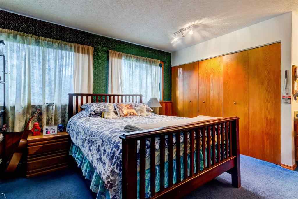 MLS&reg; # A2268153 - Unit #B 123 Grizzly Street  in NONE Banff, Residential Open Houses