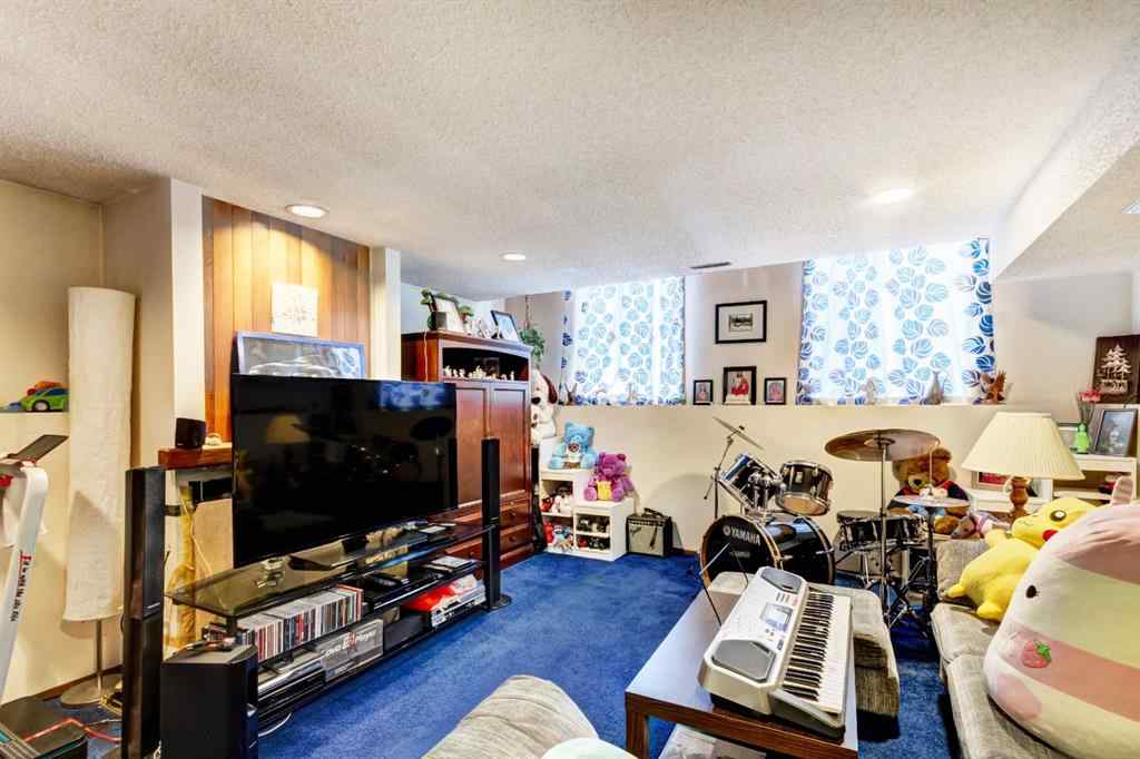 MLS&reg; # A2268153 - Unit #B 123 Grizzly Street  in NONE Banff, Residential Open Houses