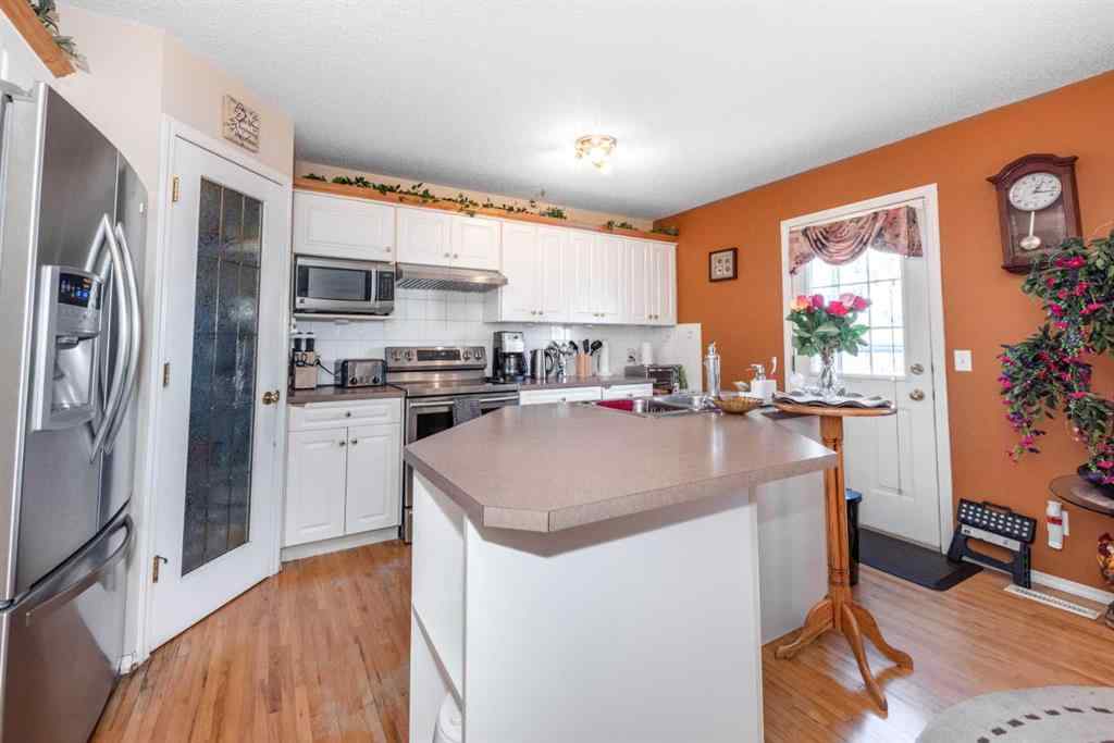 MLS&reg; # A2268156 - 26 Citadel Crest Link NW in Citadel Calgary, Residential Open Houses