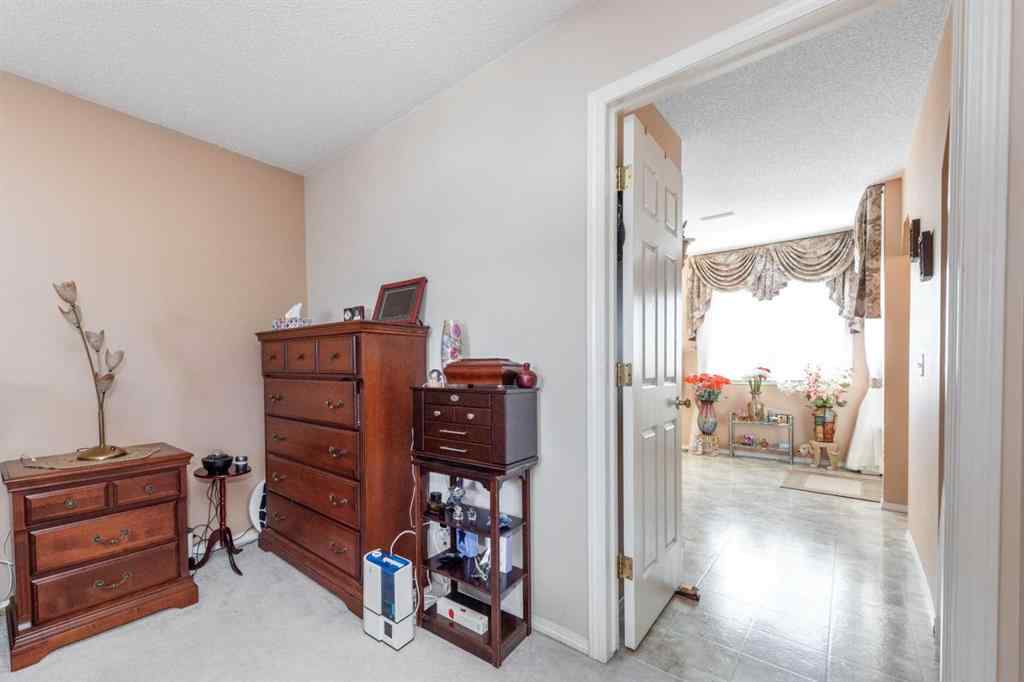 MLS&reg; # A2268156 - 26 Citadel Crest Link NW in Citadel Calgary, Residential Open Houses