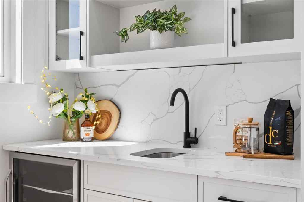 MLS® A2268162 - 3116 4A Street NW in Mount Pleasant Calgary, Residential