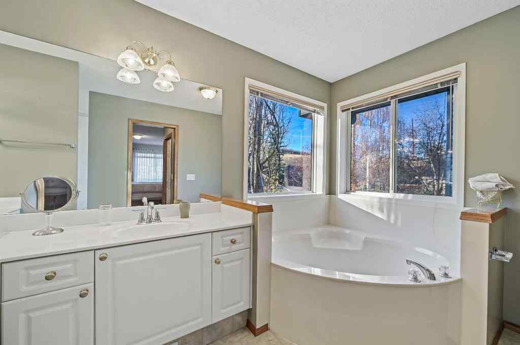 MLS® A2268163 - 114 Valley Ponds Crescent NW in Valley Ridge Calgary, Residential