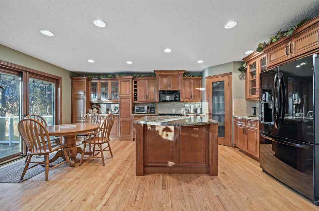 MLS® A2268163 - 114 Valley Ponds Crescent NW in Valley Ridge Calgary, Residential