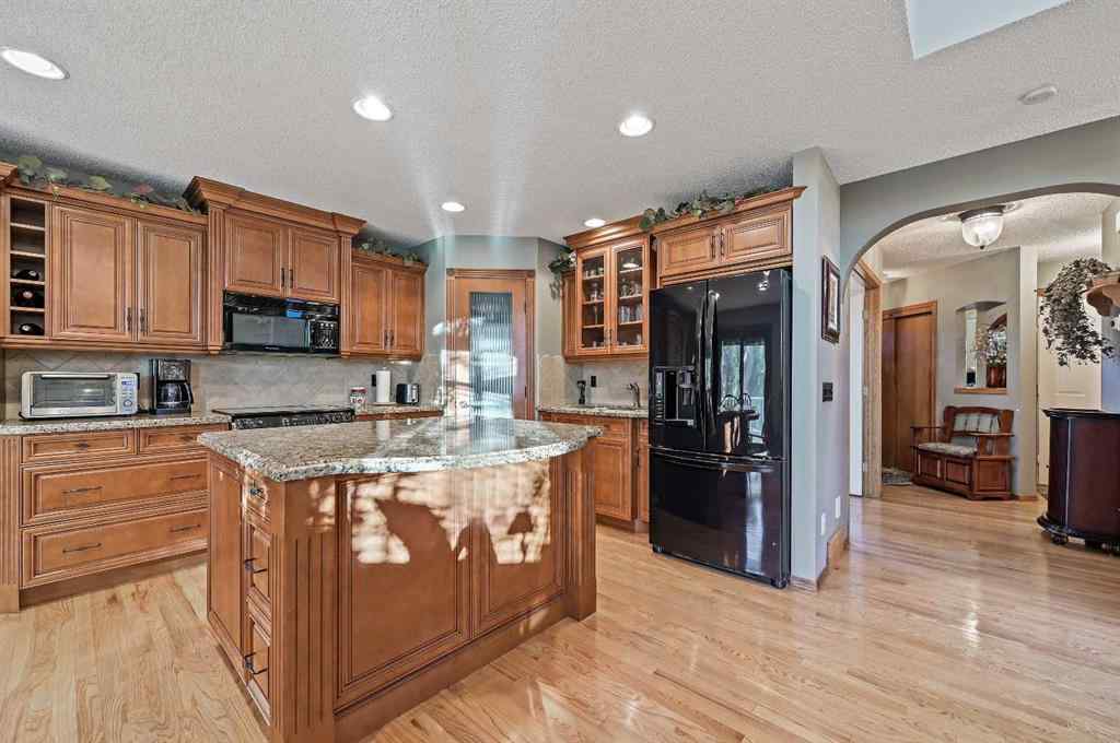 MLS® A2268163 - 114 Valley Ponds Crescent NW in Valley Ridge Calgary, Residential