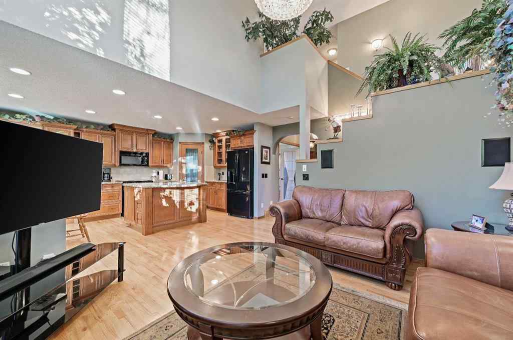 MLS® A2268163 - 114 Valley Ponds Crescent NW in Valley Ridge Calgary, Residential