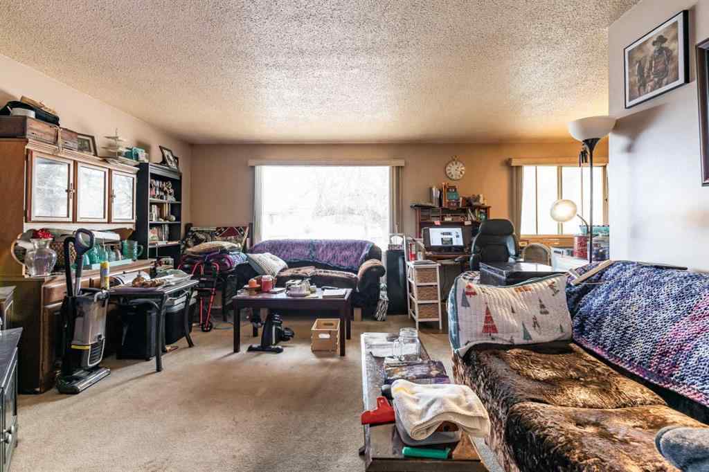 MLS® A2268165 - 2555 & 2557 Thompson Crescent SE in Crestwood-Norwood Medicine Hat, Multi-Family