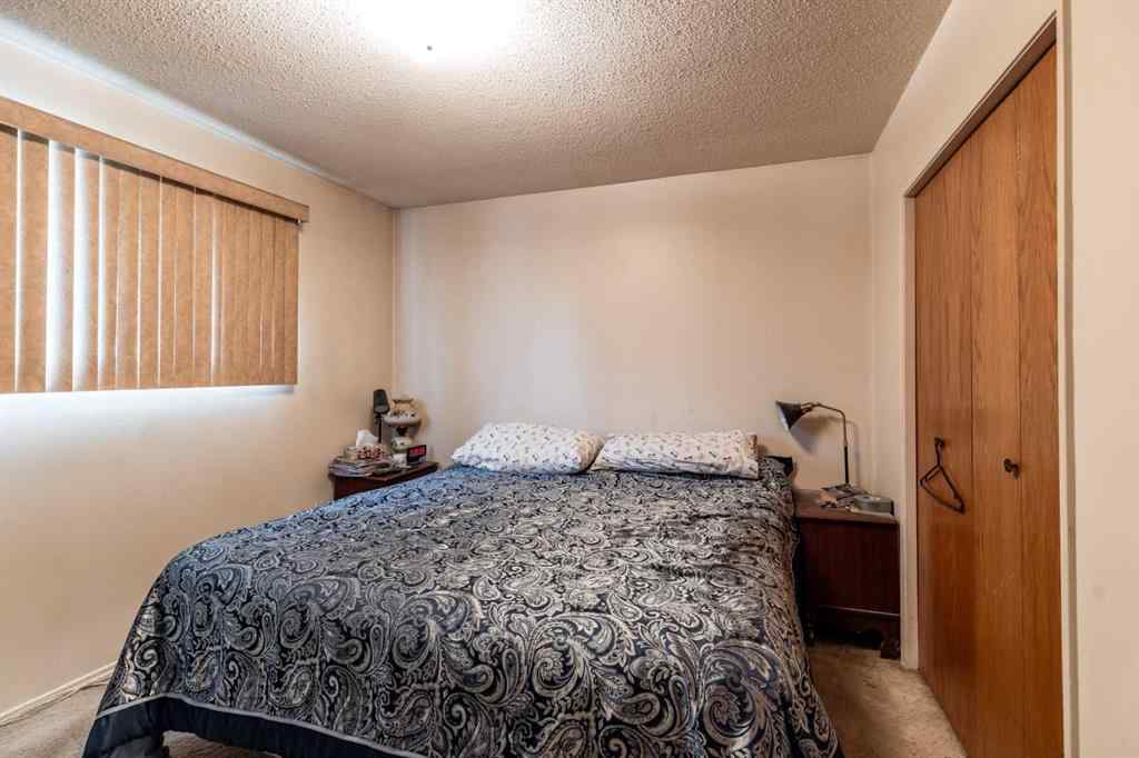 MLS® A2268165 - 2555 & 2557 Thompson Crescent SE in Crestwood-Norwood Medicine Hat, Multi-Family