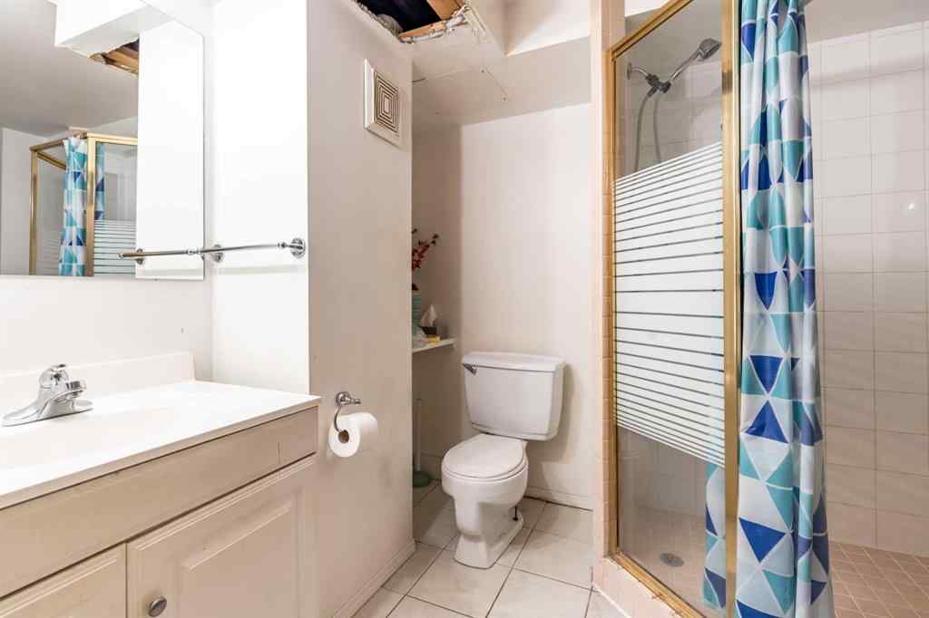 MLS® A2268165 - 2555 & 2557 Thompson Crescent SE in Crestwood-Norwood Medicine Hat, Multi-Family