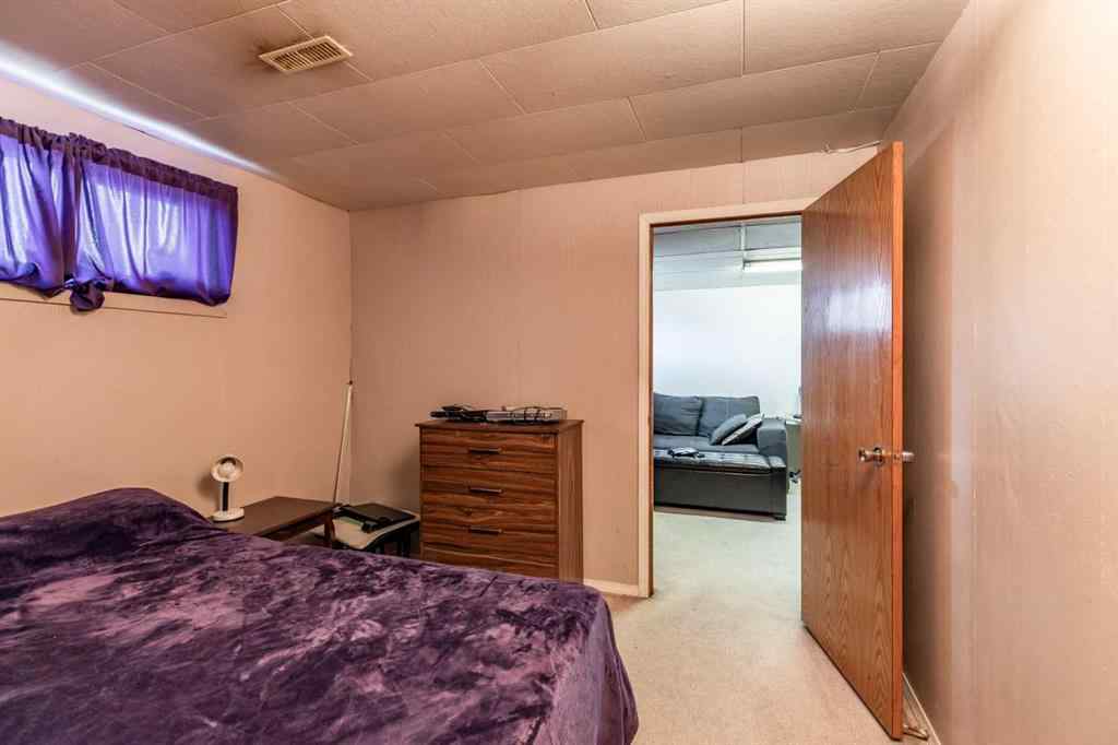 MLS® A2268165 - 2555 & 2557 Thompson Crescent SE in Crestwood-Norwood Medicine Hat, Multi-Family