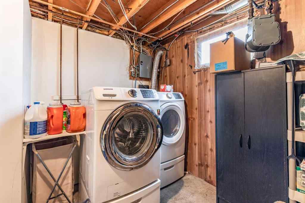 MLS® A2268165 - 2555 & 2557 Thompson Crescent SE in Crestwood-Norwood Medicine Hat, Multi-Family