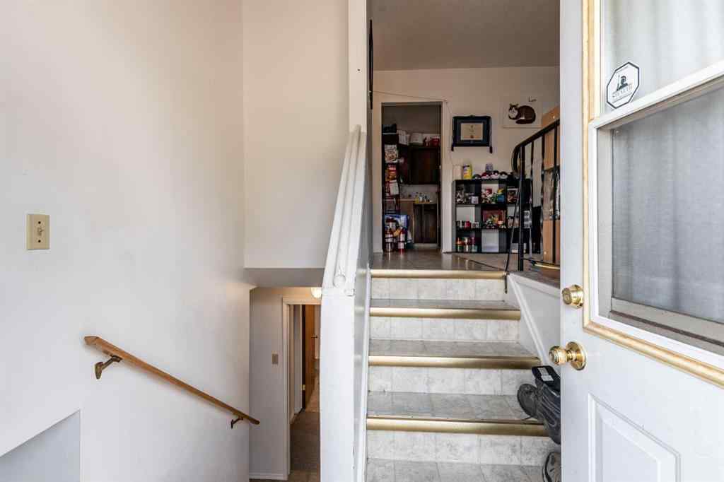 MLS® A2268165 - 2555 & 2557 Thompson Crescent SE in Crestwood-Norwood Medicine Hat, Multi-Family