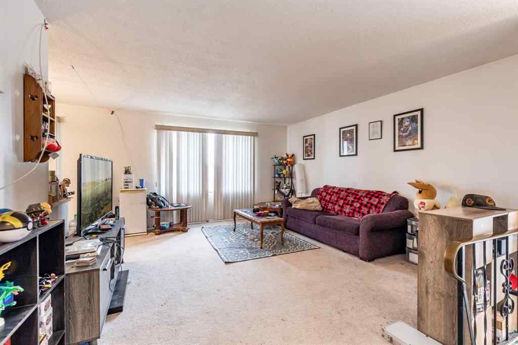 MLS® A2268165 - 2555 & 2557 Thompson Crescent SE in Crestwood-Norwood Medicine Hat, Multi-Family