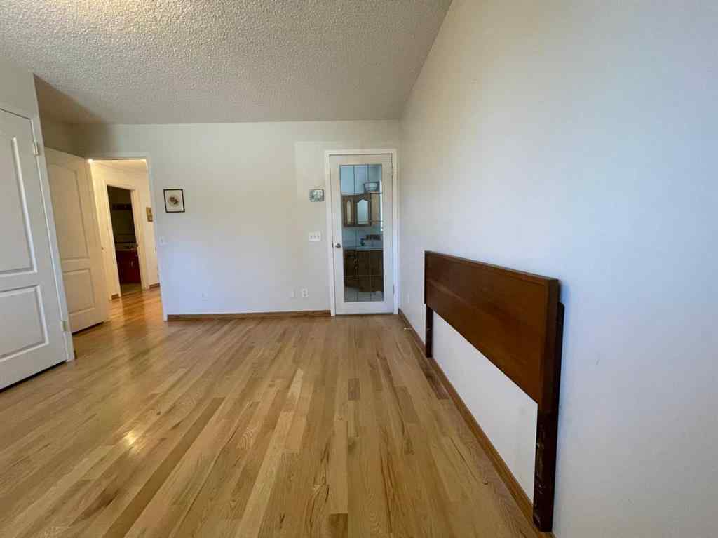 MLS® A2268182 - 3506 Doverthorn Road SE in Dover Calgary, Residential