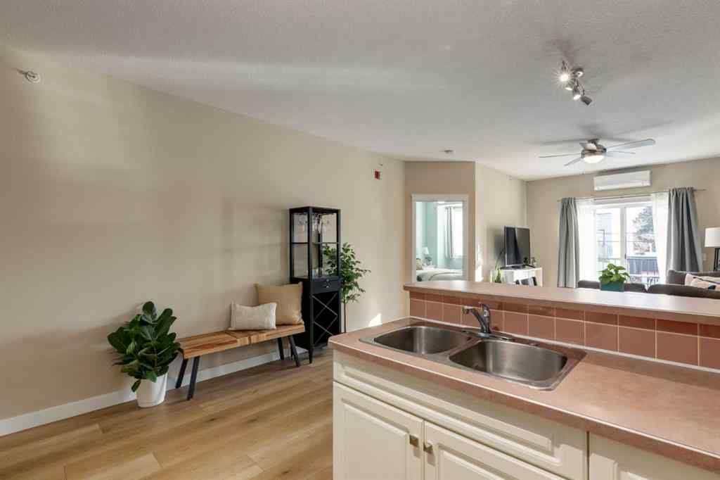 MLS® A2268183 - Unit #203 2134 Kensington Road NW in West Hillhurst Calgary, Residential