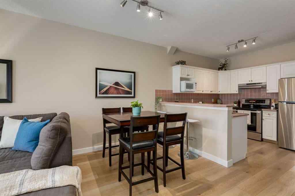 MLS® A2268183 - Unit #203 2134 Kensington Road NW in West Hillhurst Calgary, Residential