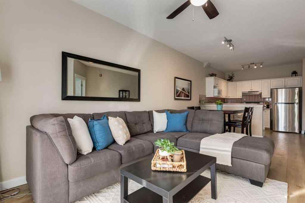 MLS® A2268183 - Unit #203 2134 Kensington Road NW in West Hillhurst Calgary, Residential