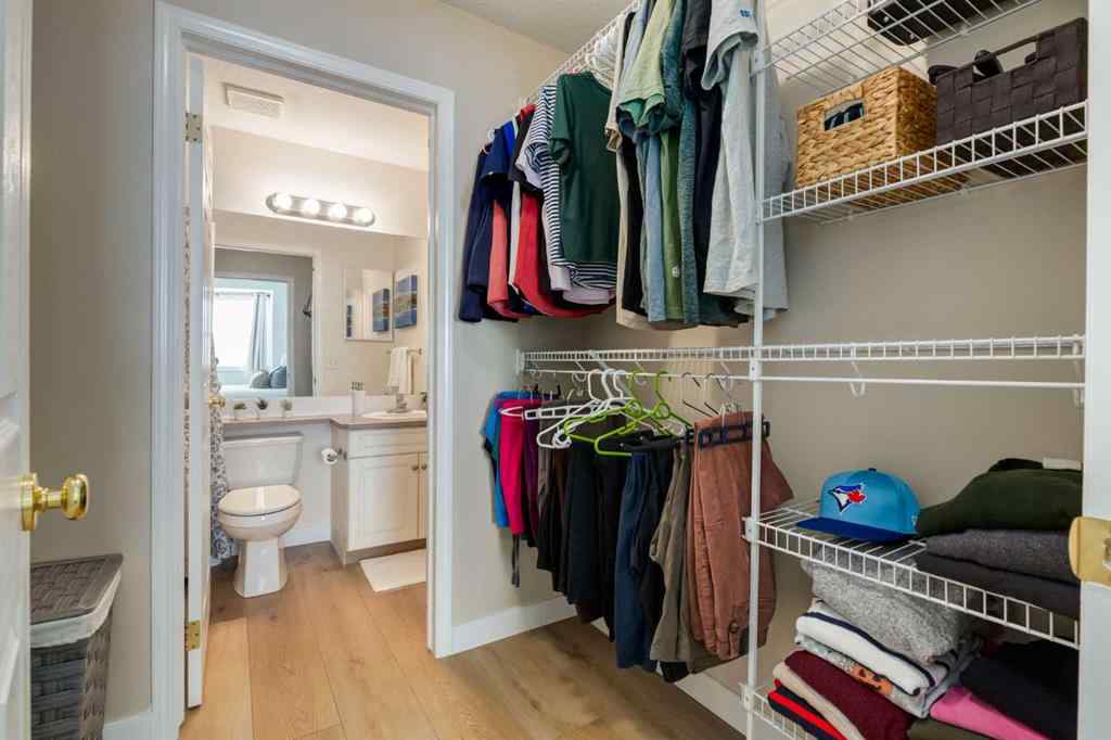 MLS® A2268183 - Unit #203 2134 Kensington Road NW in West Hillhurst Calgary, Residential