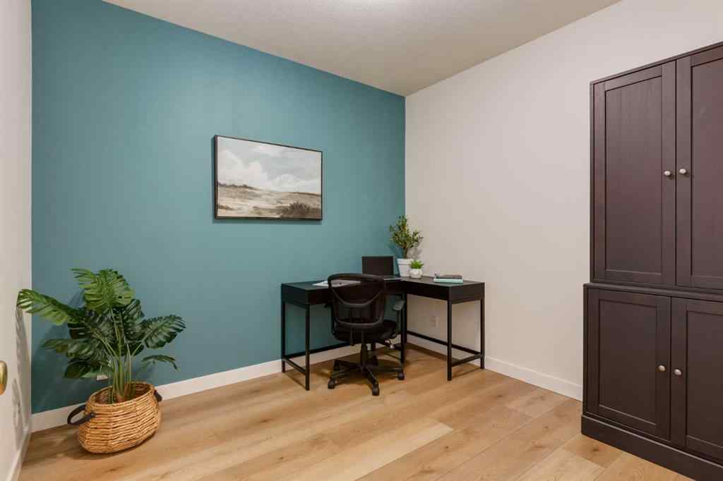 MLS® A2268183 - Unit #203 2134 Kensington Road NW in West Hillhurst Calgary, Residential