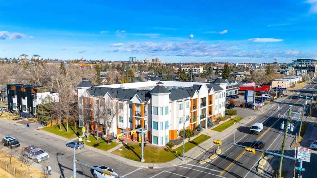 MLS® A2268183 - Unit #203 2134 Kensington Road NW in West Hillhurst Calgary, Residential