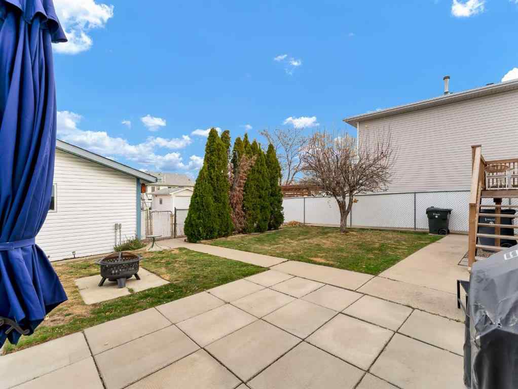 MLS® A2268184 - 135 Sage Close SE in SE Southridge Medicine Hat, Residential