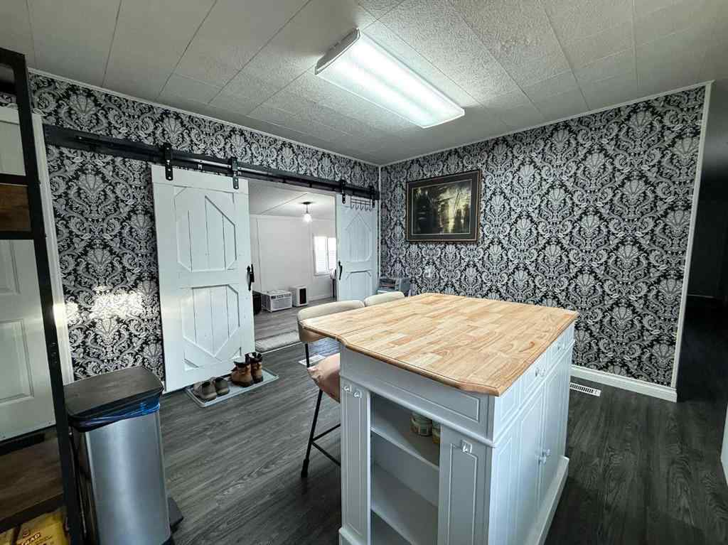 MLS® A2268192 - Unit #346 133 Jarvis Street  in Mountain View Hinton, Mobile