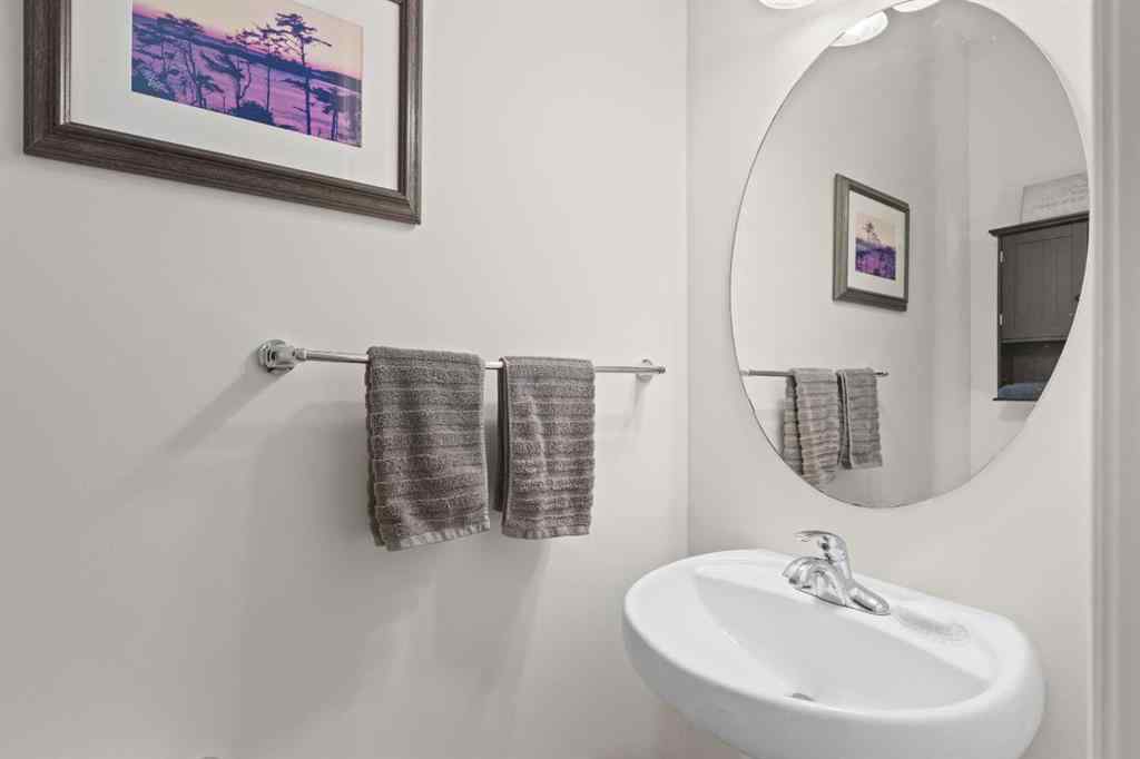 MLS® A2268195 - 1909 Riverside Drive NW in Highwood Village High River, Residential