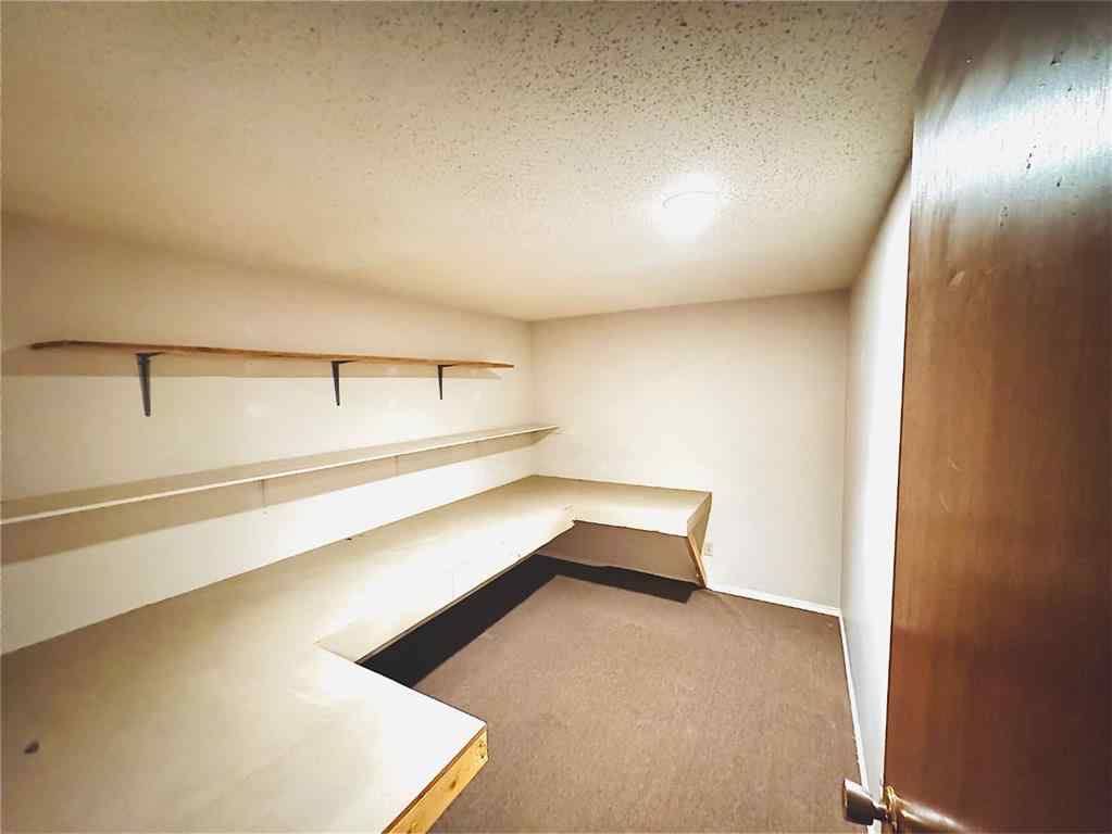 MLS® A2268207 - 468 Cantrell Drive SW in Canyon Meadows Calgary, Residential