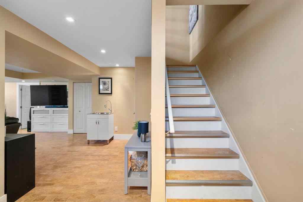 MLS® A2268209 - 28 Hidden Park NW in Hidden Valley Calgary, Residential