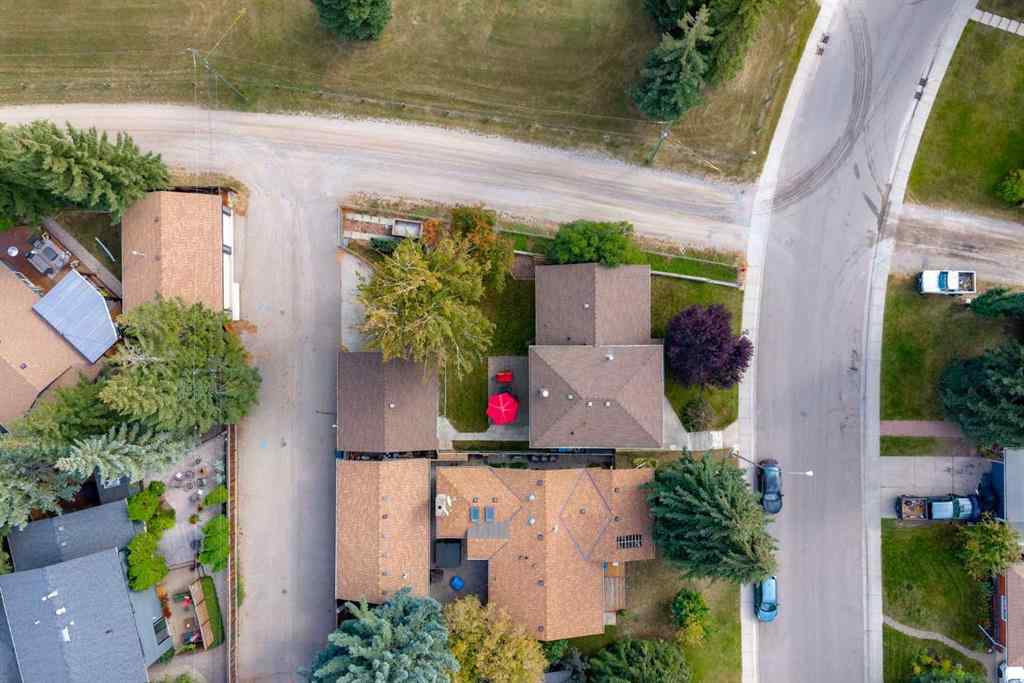 MLS® A2268214 - 136 Parkside Crescent SE in Parkland Calgary, Residential