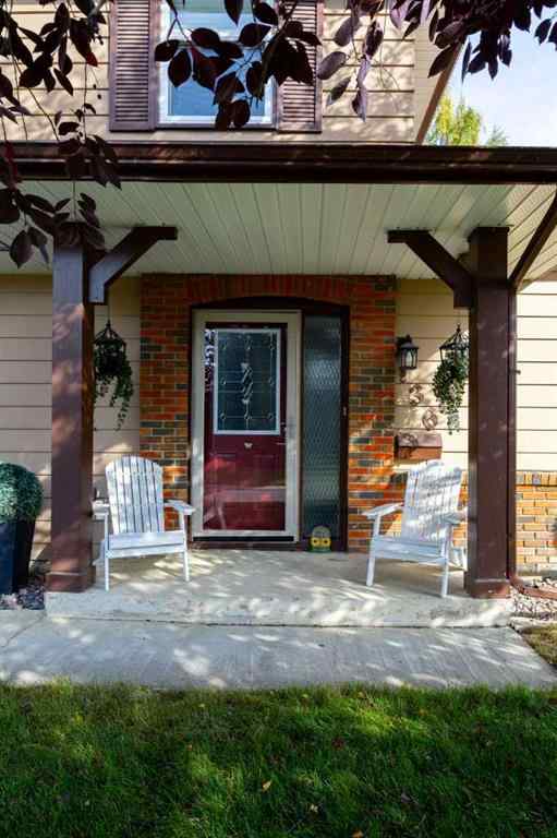 MLS® A2268214 - 136 Parkside Crescent SE in Parkland Calgary, Residential